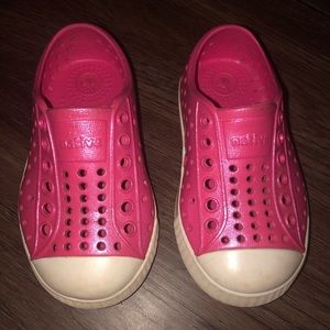 Native jefferson shoes, hot pink, toddler girl 6